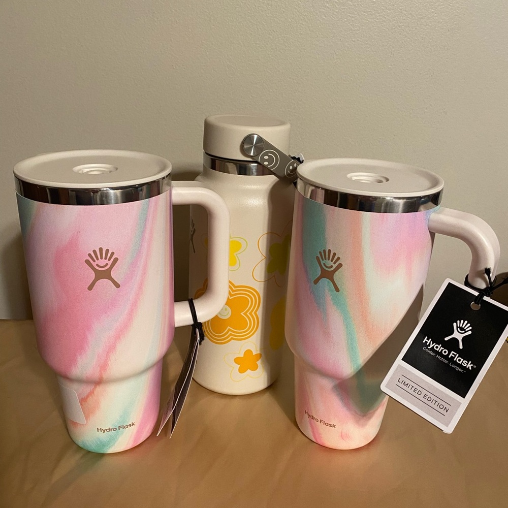 Hydro Flask Pastel Swirl Mug and Cream Bottle Set